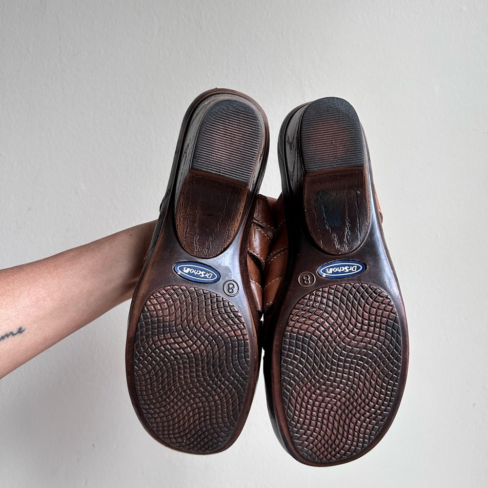 Dr. Scholl's Cognac Leather Mules with Woven Design - Picture 4 of 6